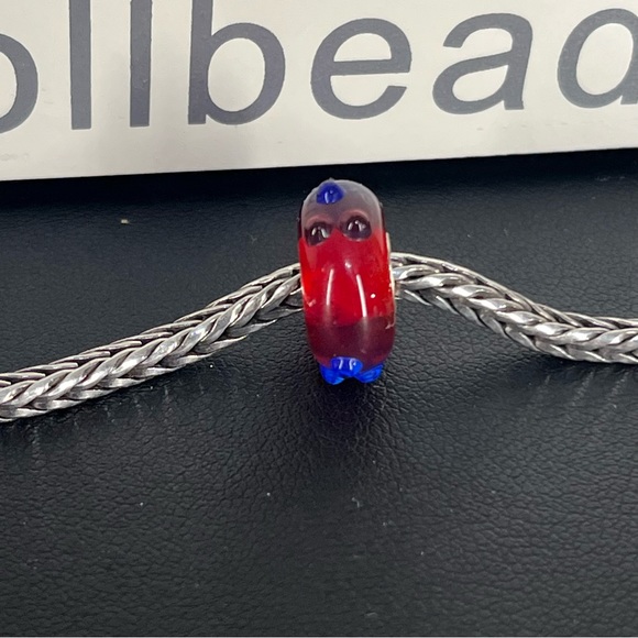 Trollbeads Retired Blue Flower Bud- 61328 - Picture 5 of 8